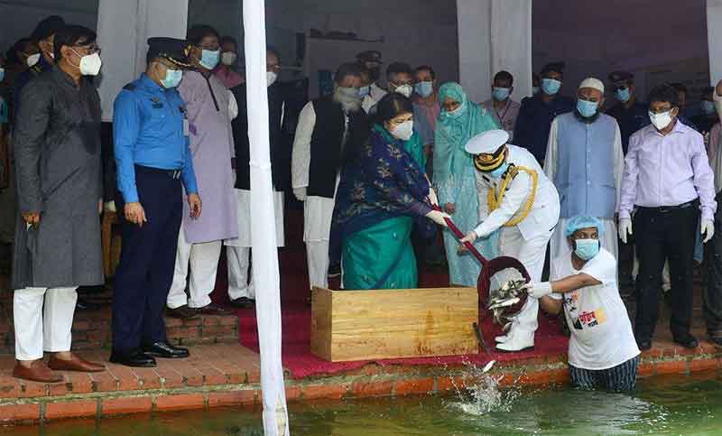 অর্থনীতির চাকা সচলে মৎস্য খাতকে সমৃদ্ধ করতে হবে : স্পিকার