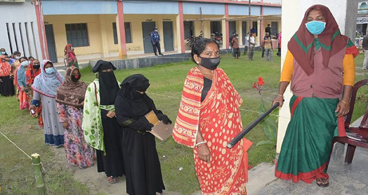 ২০৮ জেলা-উপজেলা-ইউনিয়ন পরিষদে ভোটগ্রহণ চলছে