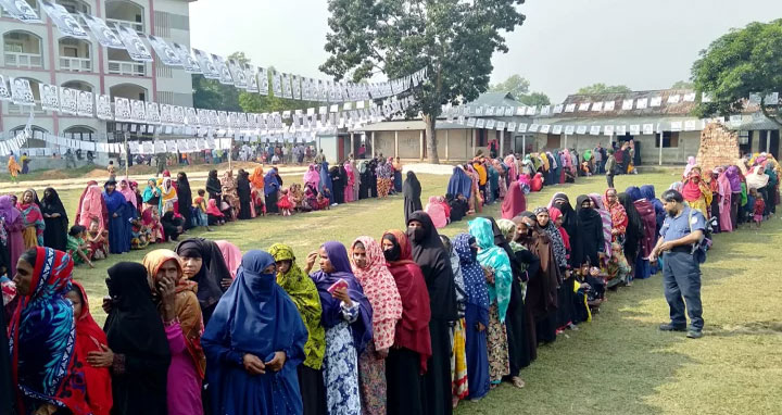 ষষ্ঠ ধাপে ইউপি নির্বাচন: ভোটগ্রহণ শেষে চলছে গণনা