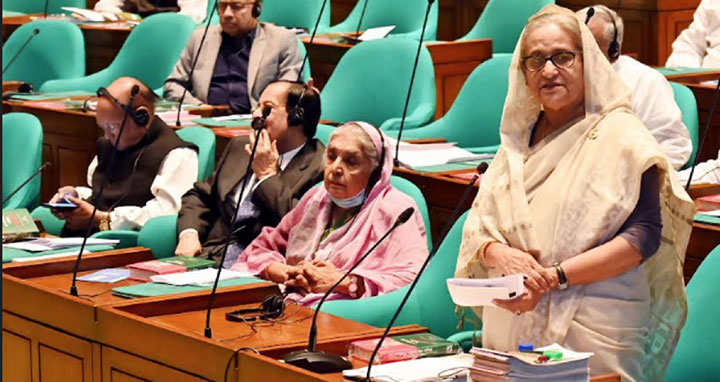 বিদ্যুৎ ব্যবহারে সাশ্রয়ী হতে হবে : প্রধানমন্ত্রী