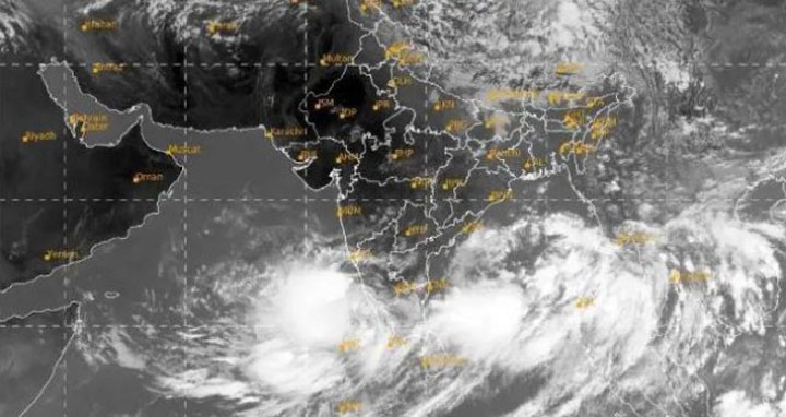 বাংলাদেশে রোববার আঘাত হানতে পারে ঘূর্ণিঝড় ‘রেমাল’