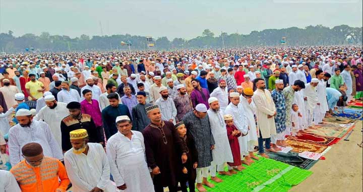 যথাযোগ্য মর্যাদায় দেশব্যাপী উদযাপিত পবিত্র ঈদুল আজহা